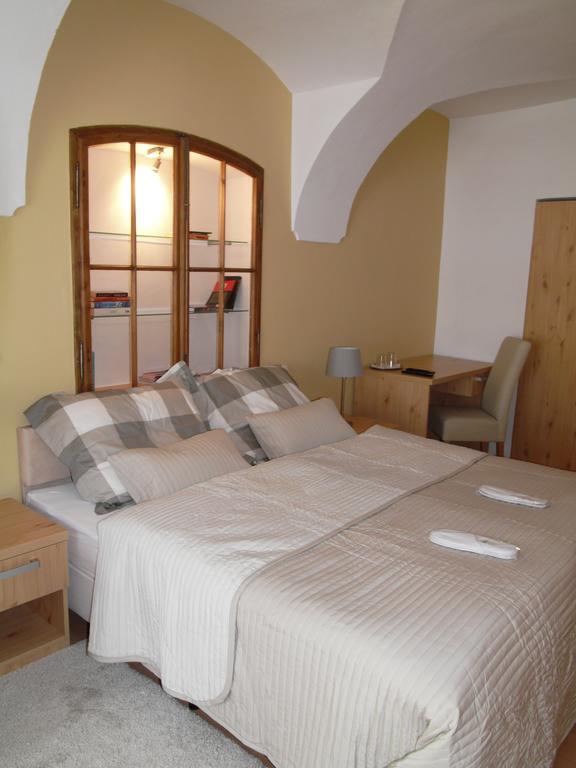 Apartments And Suites クレムニツァ 部屋 写真
