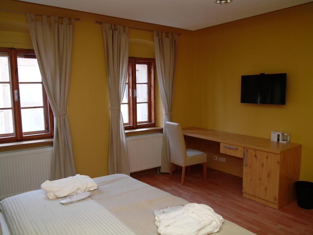 Apartments And Suites クレムニツァ 部屋 写真